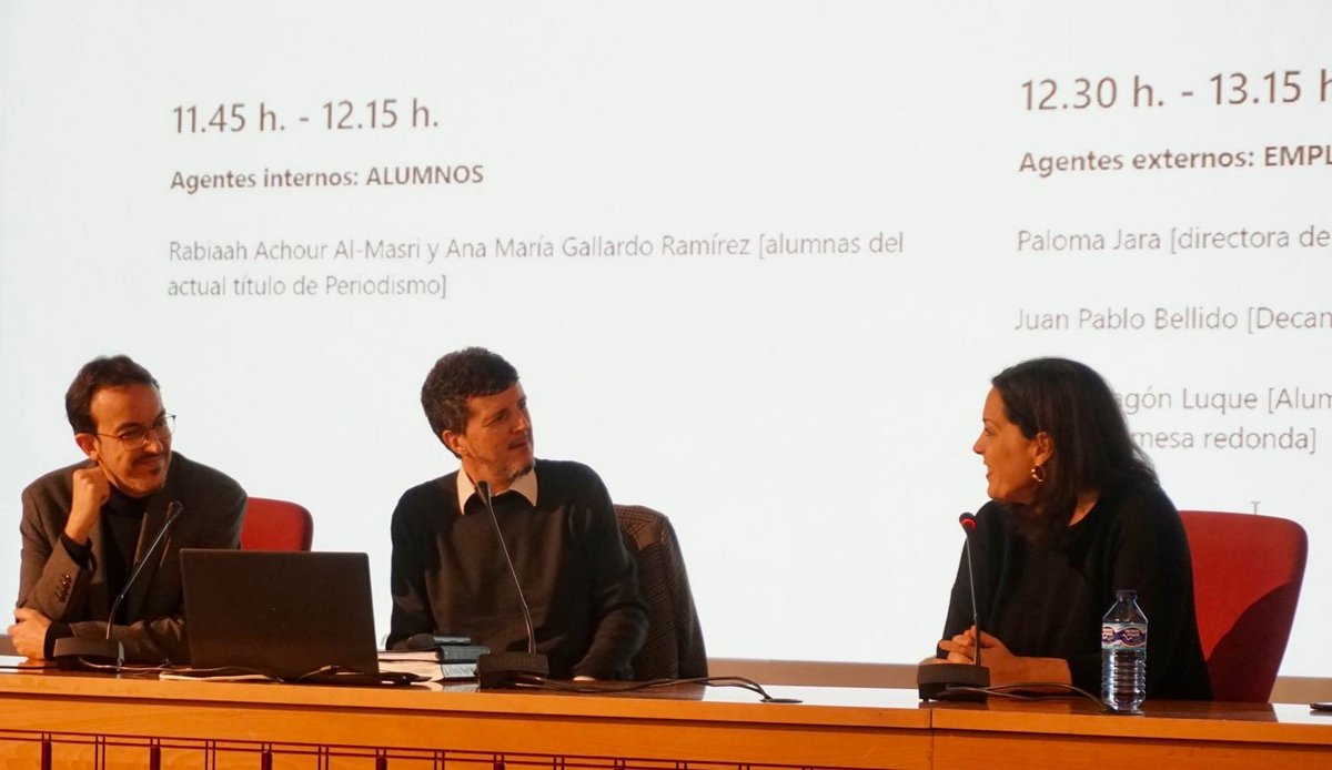 Dice Paloma Jara (<a href="/paloma_pirfa/">Paloma Jara</a>) que estar aquí en su Facultad hablando de los planes de estudios es un sueño. No sabe que tenerla a ella y a Juan Pablo Bellido (<a href="/JPBellido/">Juan Pablo Bellido</a>) aquí, en estas conversaciones, es para nosotras un lujo.

#periodismo

#planesdeestudios