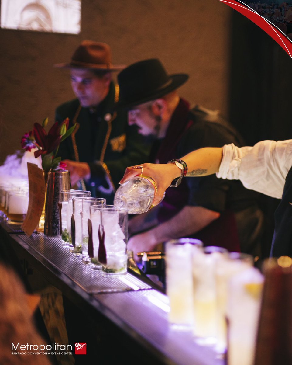 Nos caracteriza no solo la calidad de nuestros servicios sino el respaldo de ser un centro de eventos con el más alto reconocimiento en Santiago.

Conoce más de nosotros en nuestra web 🌐 metropolitansantiago.cl
O contáctanos directamente a ✉ info@metropolitansantiago.cl