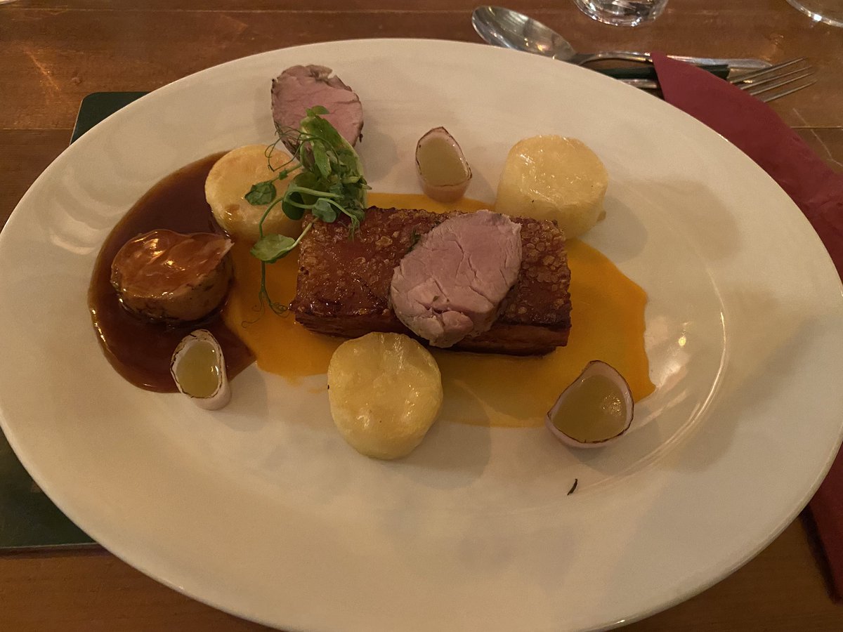 ChickenCraig's tweet image. Had a lovely meal at the @oakbarnbar for my Wife’s 40th on Saturday night.
😋  #starter #main 😋