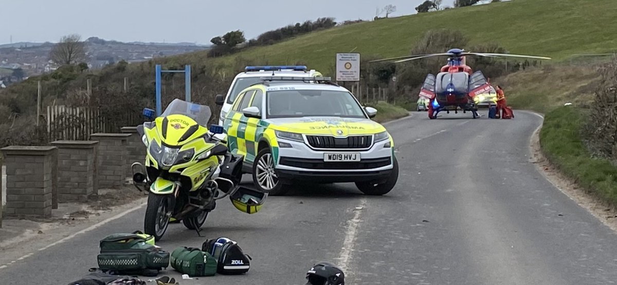 The <a href="/DocBike_Dorset/">DocBike_Dorset</a>, tasked by <a href="/swasFT/">South Western Ambulance Service</a> was able to help a significantly injured motorcyclist at this incident. Thanks to <a href="/DevonAirAmb/">Devon Air Ambulance</a> for their help too. For tips on how to reduce your chances of being in a bike crash, check out docbike.org/rider-skills-h…

dorsetecho.co.uk/news/23364257.…