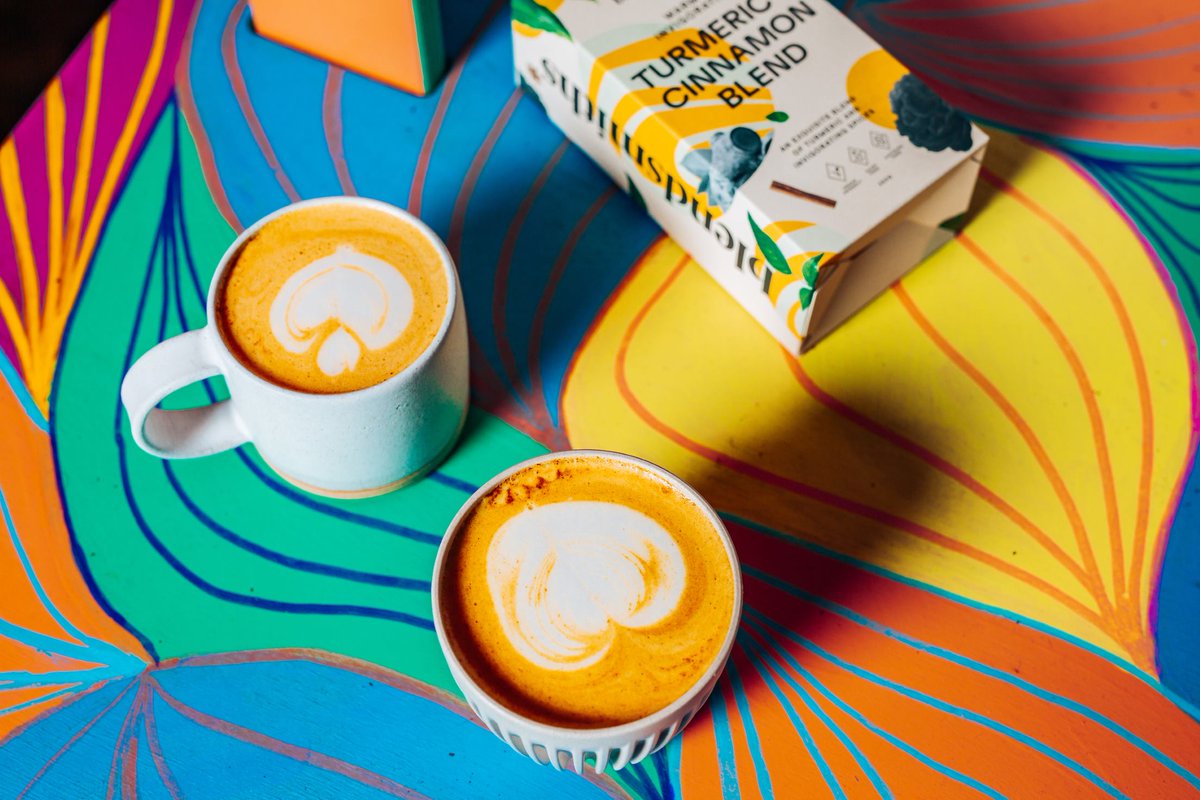 Adding more than just colour to your Monday 💛💜

Turmeric: 
-Antioxidant and anti-inflammatory. 
-Warming &amp; rich in flavor with a hint of caramel sweetness

Beetroot: 
-Essential vitamins and minerals
- Perfectly balanced mellow sweetness

#blendsmiths #vegandrinks #superfood