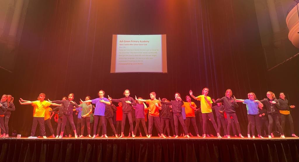 LauraLizMartin's tweet photo. Rehearsals for tonight’s performance at the Vic Hall @RegandVic inspired by SOT born actress and director @RachelShenton @StokeSport #BSL #deafawareness @ashgreenstoke https://t.co/TsCmlRhJ9t