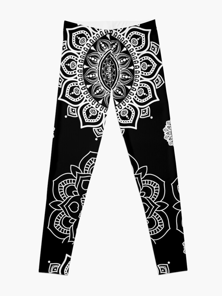 AnyMar46065443's tweet photo. Buen día a todos 😍✨
#redbubbleartist #redbubbleart #leggins #mandalaart #Mandala #loveryoga #findyourthings
Para ver más link en mi biografía https://t.co/KktEDhTq5g