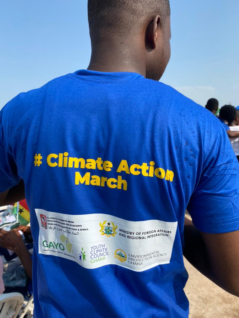 gayoghana's tweet photo. As we celebrate our independence, we also march for #ClimateAction. Join the the Anti-Incineration and Plastic Pollution Campaign.
#JointheGreenSide #ClimateActionMarch #IndependenceDay
#AASUClimateMarch #StopOpenBurning #NoWaste2Energy
#AfricaforZeroWaste https://t.co/kwBb44QZ2G