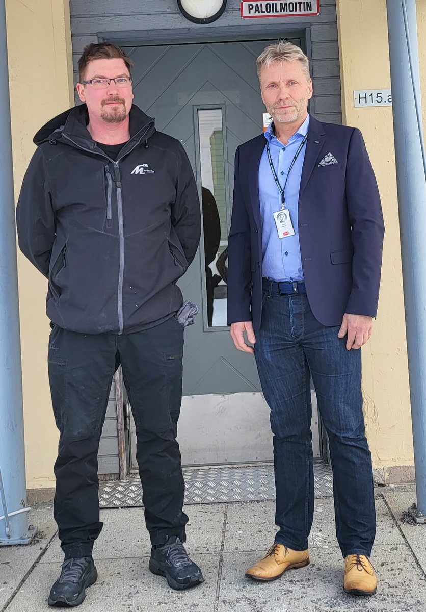 Lämmin ja liikuttavakin kohtaaminen entisen opiskelijani Mikko Särkinivan kanssa: erityisopetuksen polkua pitkin maalausalan yrittäjäksi. #ammatillinenkoulutus #vaativanerityinentuki #VälittävääOpiskelua