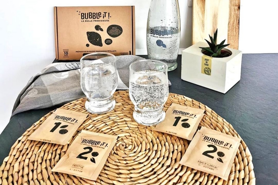 BUBBLE IT ! : une eau pétillante à faire soi-même sans plastique ni machine ▶️ swll.to/HCBiy

Une #MOTIVACTION de <a href="/BUBBLeiT_drinks/">BUBBLe iT!</a>
 
❤️ Soutenez EFFICYCLE ▶️ swll.to/p1T0JvY
 
#Consommation #Eau #Recyclage