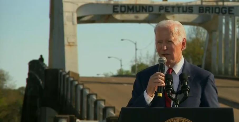 ResisterChic's tweet photo. Biden Calls Out Republicans For Censoring History And Truth

President Biden said at the Bloody Sunday commemoration in Selma, AL, that Republicans are trying to hide the truth of US history.

Sad youth today won’t truthfully know our history!
#OurBlueVoice 
#ProudBlue https://t.co/FAnhXj8A4v
