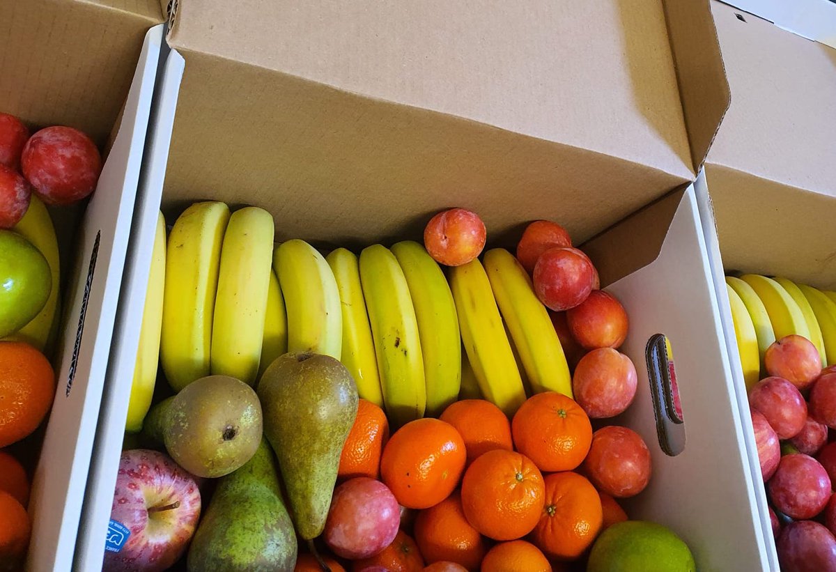 fruitrunner's tweet image. Calling all fruit fans! Our #Fruit boxes brings you those fruity faves you just can’t live without. We deliver an ever-changing mix of seasonal fruits each week, for happy munching and crunching.