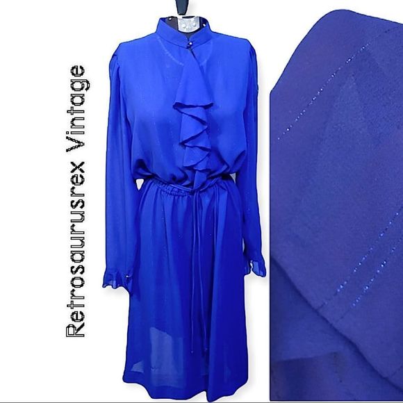 AtFinds's tweet photo. So good I had to share! Check out all the items I'm loving on @Poshmarkapp from @RetrosaurusRex #poshmark #fashion #style #shopmycloset #vintage #sephora: https://t.co/gYvpUlrJJ3 https://t.co/YDI6W5Aztm
