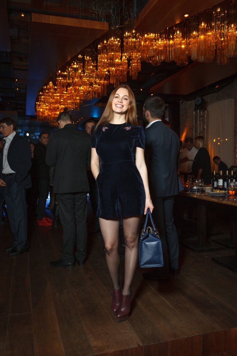 Amateur Pantyhose on Twitter: &ldquo;Cute minidress and sheer black #pantyhose&rdquo;