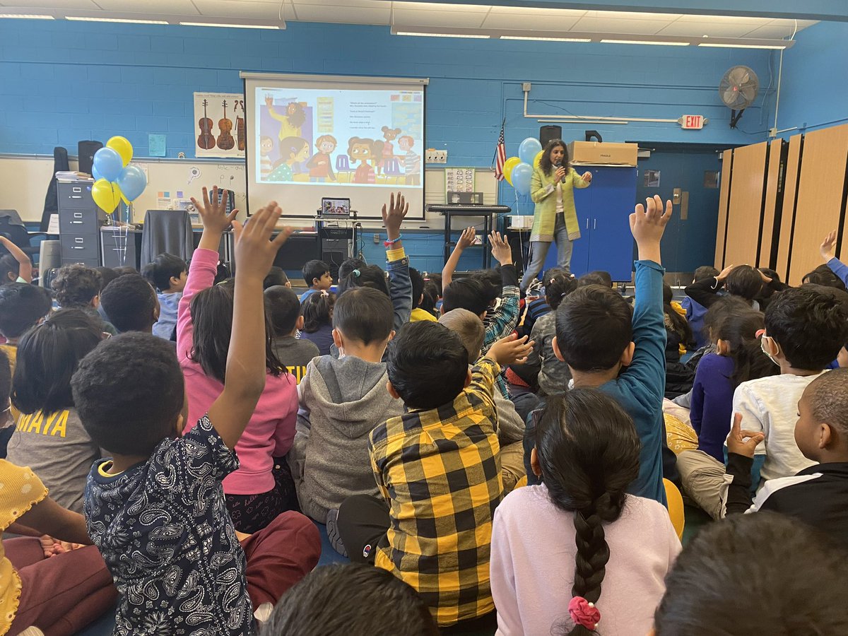 gitavarad1's tweet photo. @JMDragons5 @TurkovicTeaches so honored to share my books #mybindi and #savemeaseat with these wonderful group of kids and teachers. John Marshall Edison, you ROCK! https://t.co/OS2kucK1Qz