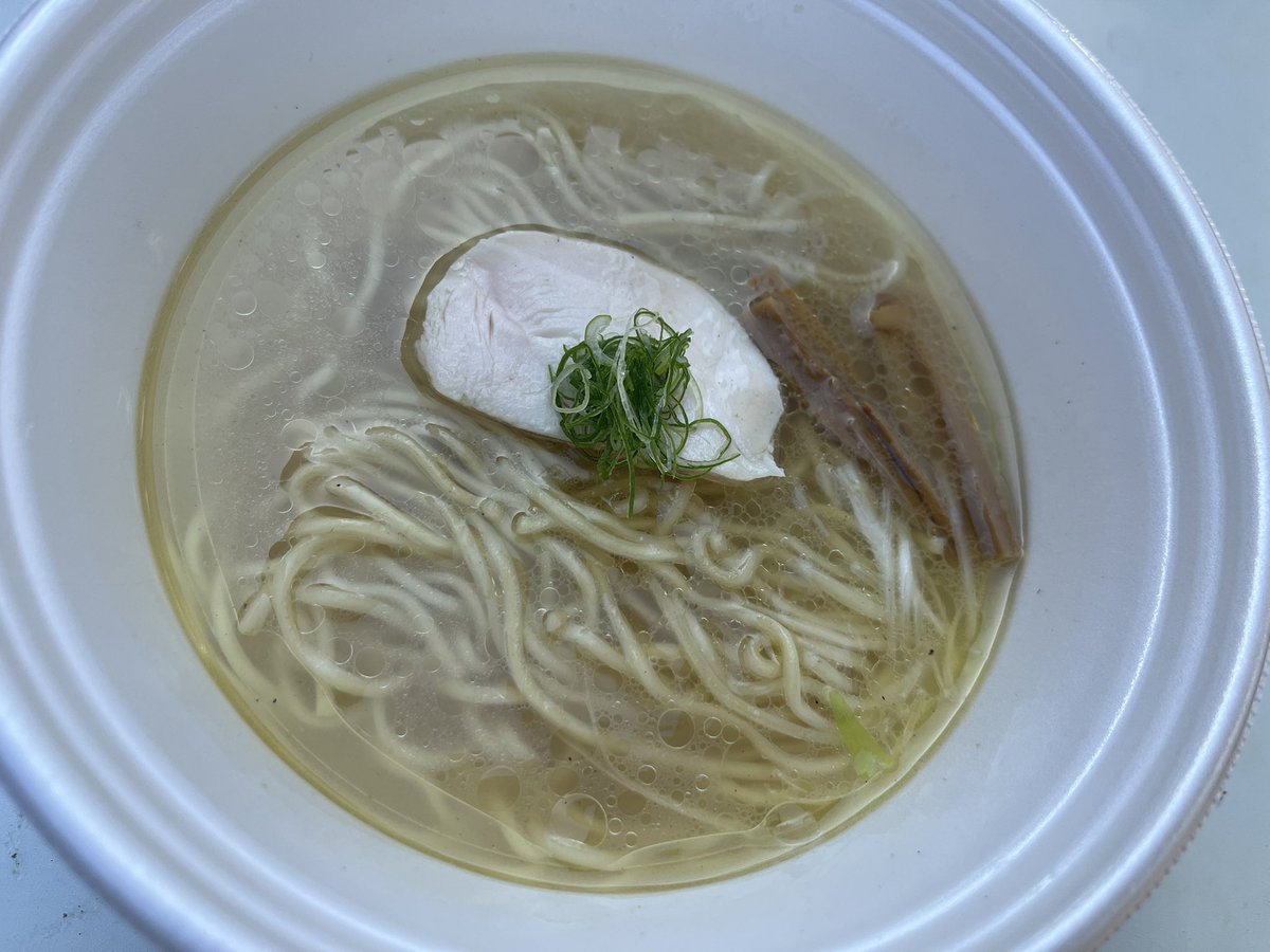 i_kinboshi's tweet photo. 広島・岡山の有名ラーメン店5軒が参加。
それぞれのカエシと麺とトッピングを組み合わせていただく最高すぎる名古屋コーチンラーメン。
麺処いつかver.とこばやしらーめん×麺処くるりver.のラーメンをそれぞれいただきました。
やぎ丸農場特製山羊カレーや山羊ソーセージ、山羊チーズも絶品でした。 https://t.co/qNF8rh6cB7