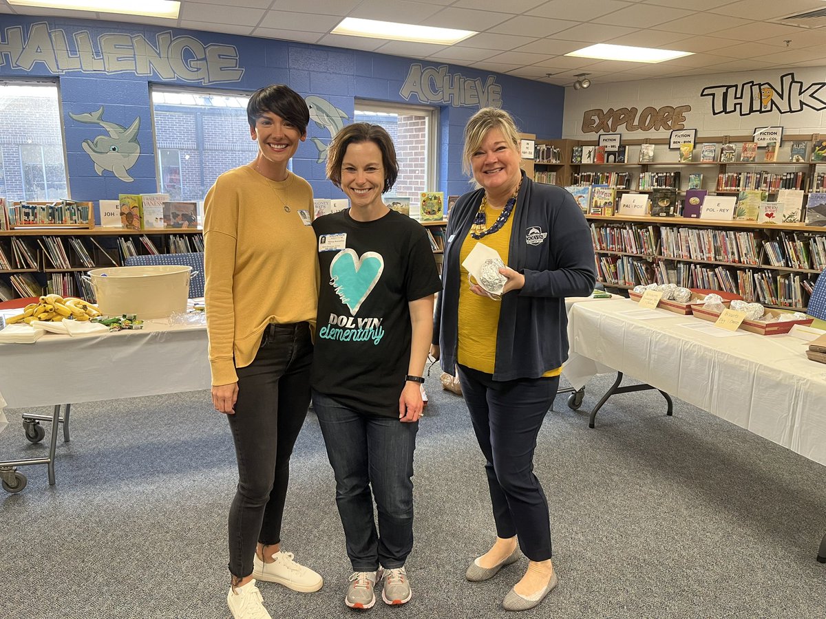 dolvinmc's tweet photo. Staff Appreciation Week is happening! Thanks to our PTA for the wonderful breakfast! @DolvinES @DolvinPTA @kpcooke https://t.co/WG8vbCCxkP