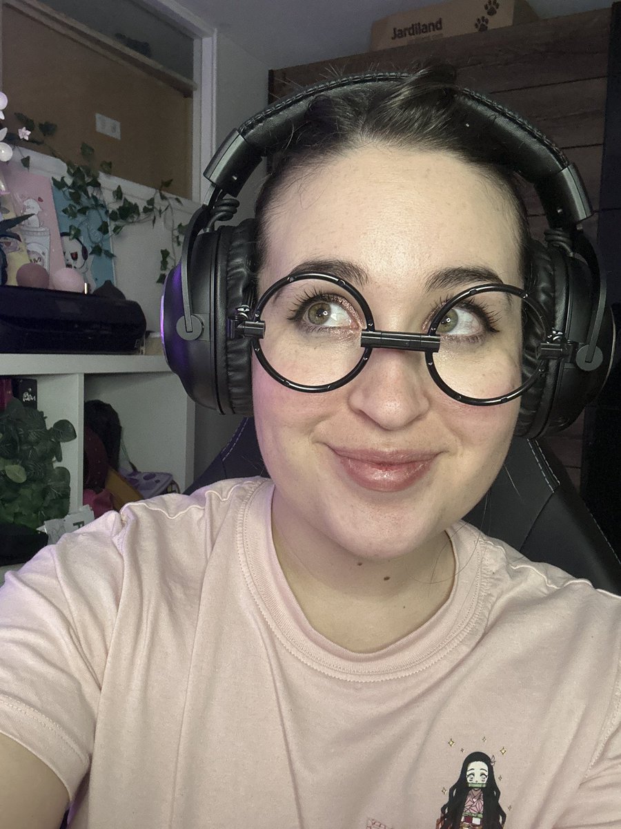 On a fait la première partie du lego Hogwarts icons ! Hâte de vous montrer la suite car le rendu va être INCROYABLE! 

#HarryPotter #Hogwarts #lego #hogwartsicons