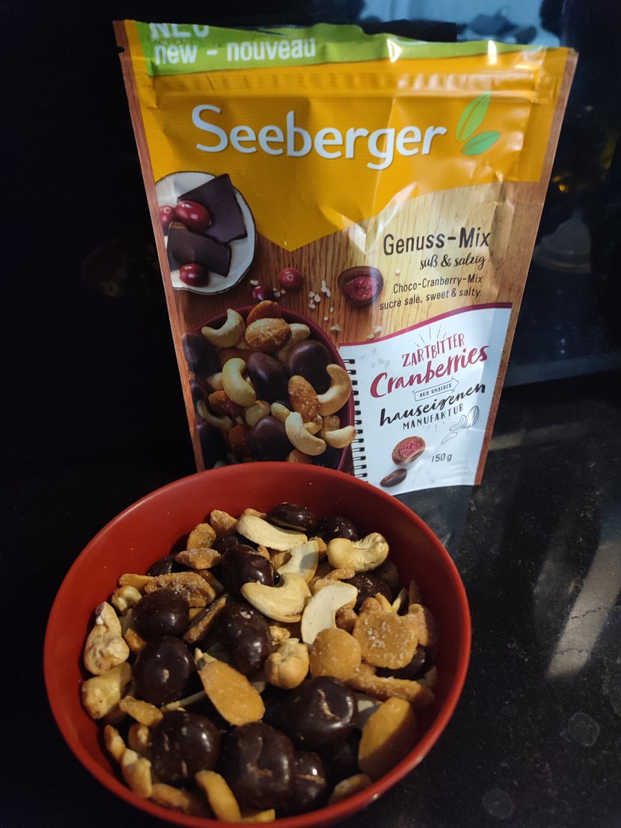 rousselotsolene's tweet photo. #chococranberrymix #goutedelanature #seeberger https://t.co/ai1G30GwXX
