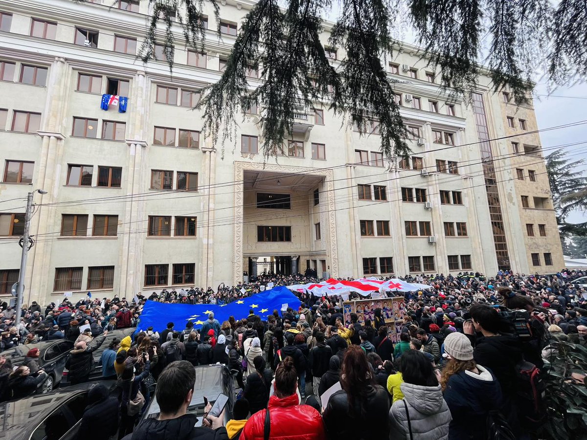 CharterEthics's tweet photo. Russian law is not Georgia's choice.

The attempt to pass the Russian law is directed not only against free civil society and independent media but also against the population of Georgia. https://t.co/XEmzmIttIs