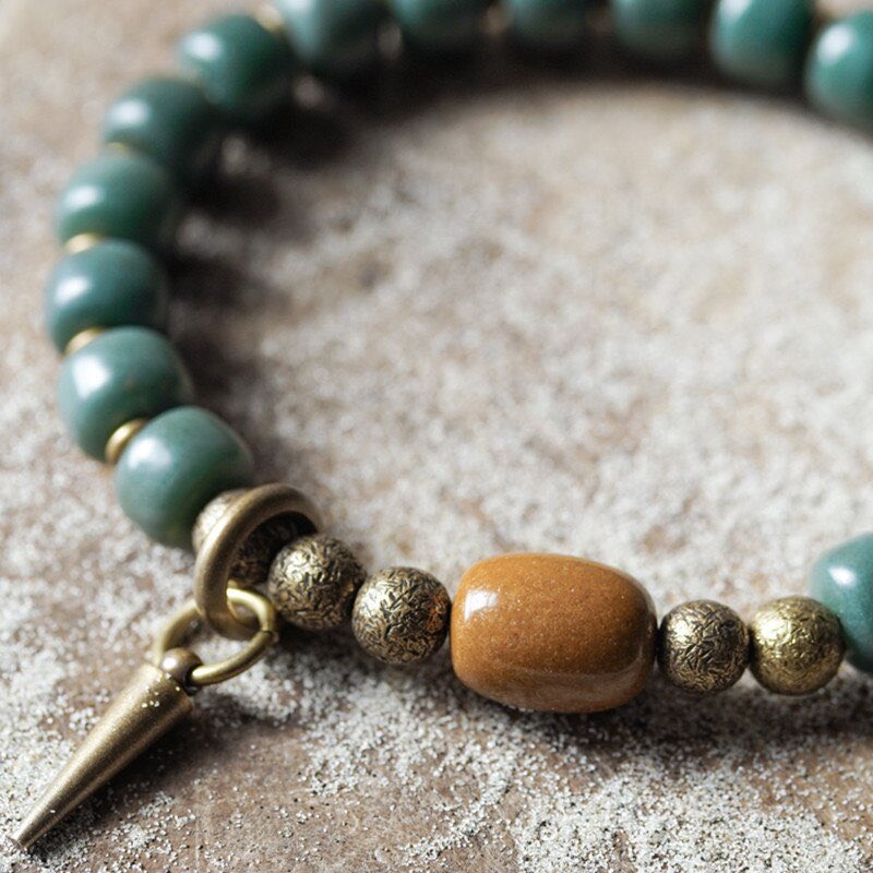 rainbowgembeads's tweet photo. Natural Green Bodhi Seed with Brass Beads Bracelet 

https://t.co/BU8UB3anUz

It is said that a mala made of Bodhi beads can accomplish all dharmas and manifest limitless benefits for any form of practice. Indeed, this unique bracelet is the perfect https://t.co/9VyJuV8Jzx