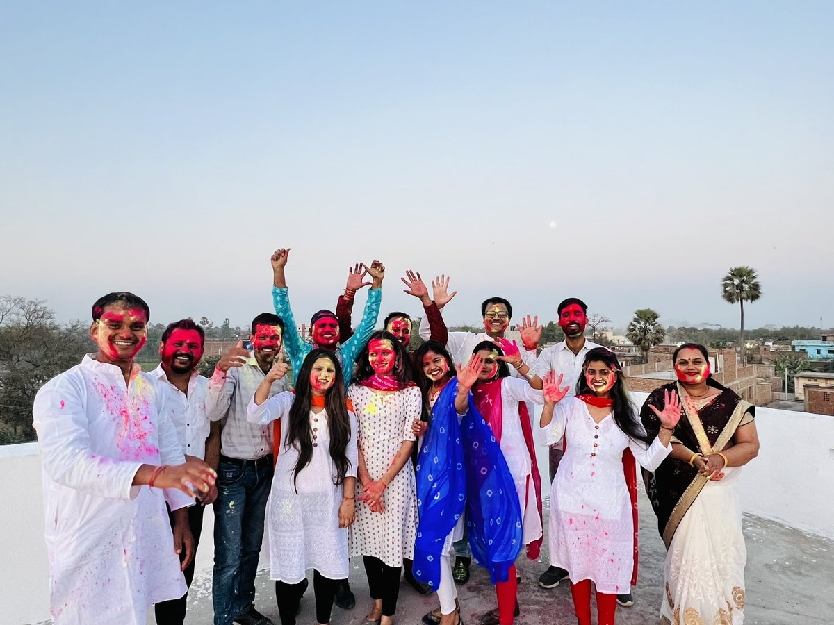 omprakash_it's tweet photo. Always be smiling like this❤️ 
#AppyHoli with #AppyCrown https://t.co/bCsGcoTh73