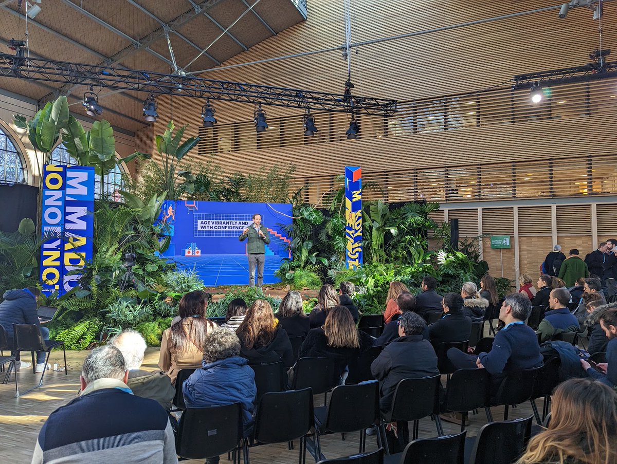 MaddyKeynote's tweet photo. 🎤 Lors de la @MaddyKeynote, la scène VISION nous transportait en pleine jungle. 🌿

#Deeptechs, enjeu de société pour l’#Europe, ou encore retour vers le futur de la #Frenchtech...

Le replay est à retrouver ici !🎬 https://t.co/hQZ9VBRm9d https://t.co/wLCwkXsRcp