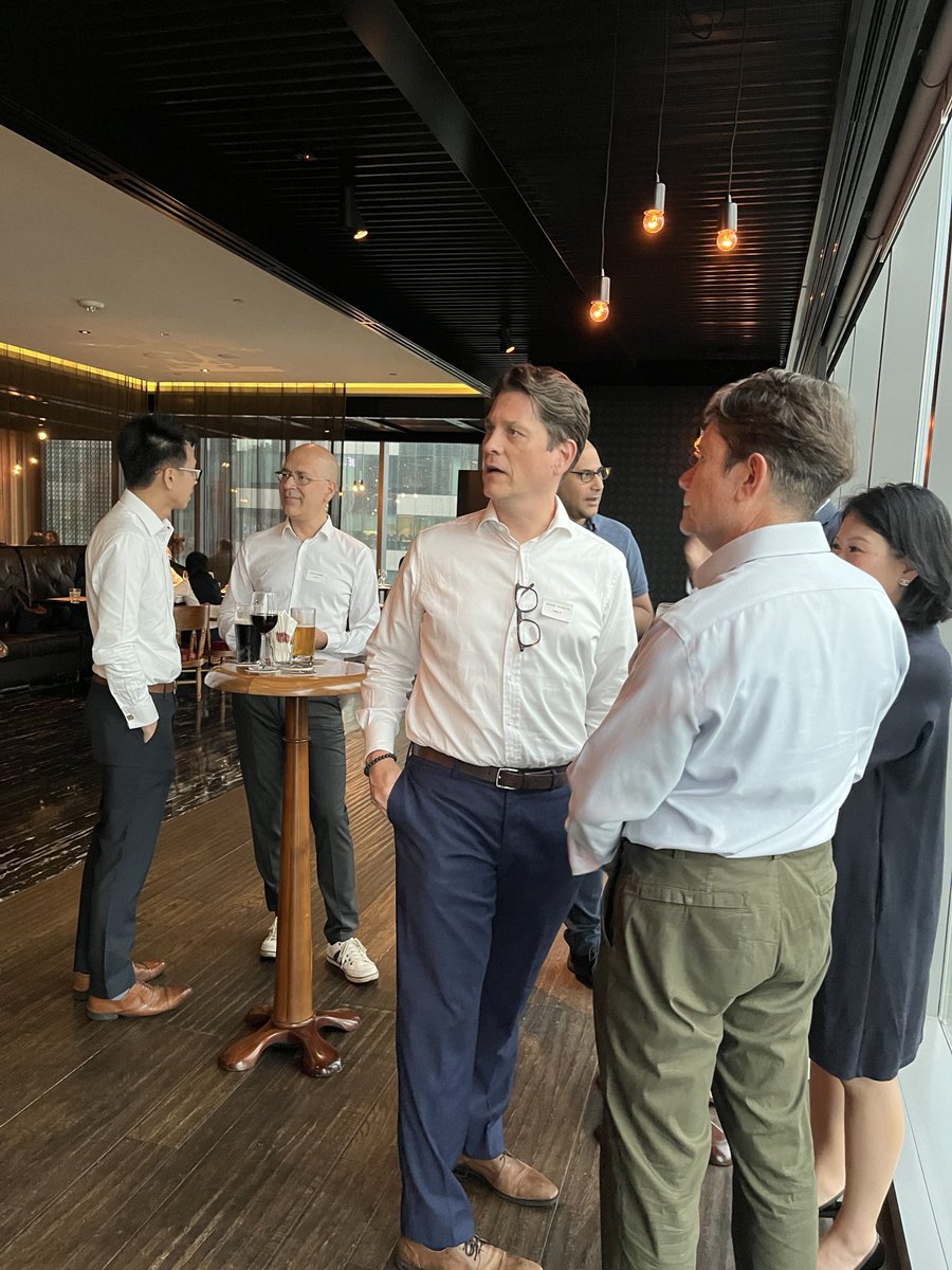 ApiaxCOM's tweet image. Last week, #Apiax and Finalix hosted the first Meet &apos;n&apos; Greet #Networking mixer of 2023 in Singapore 🚀

It was an awesome opportunity for industry professionals to connect. Thanks to all who joined us and hope to see you in the next one!