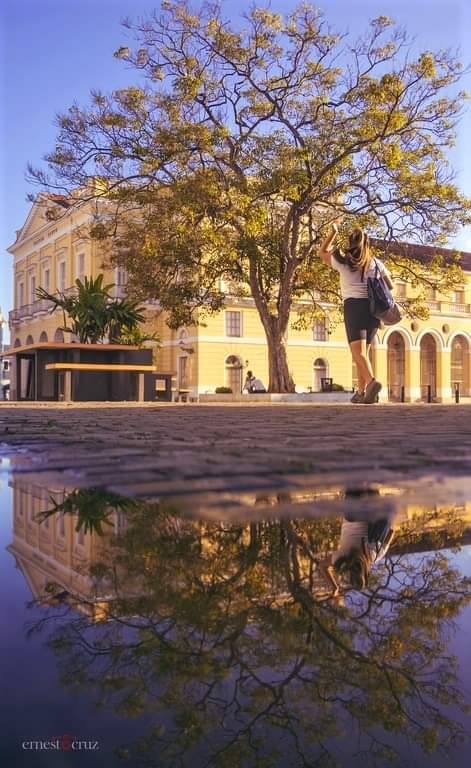 lisbalseiro's tweet photo. ❤ Buenos días #Matanzas

...Háblame siempre ciudad,
incluso si llego a no soportarte más,
cuando veas que estoy a punto,
no dejes de hablarme nunca...
y si es preciso... grítame...
.
2023
.

🖋📷Ernesto Cruz

#MatanzasEnamora #GobMtz #MatancerosEnVictoria https://t.co/nYzj6CBfPd