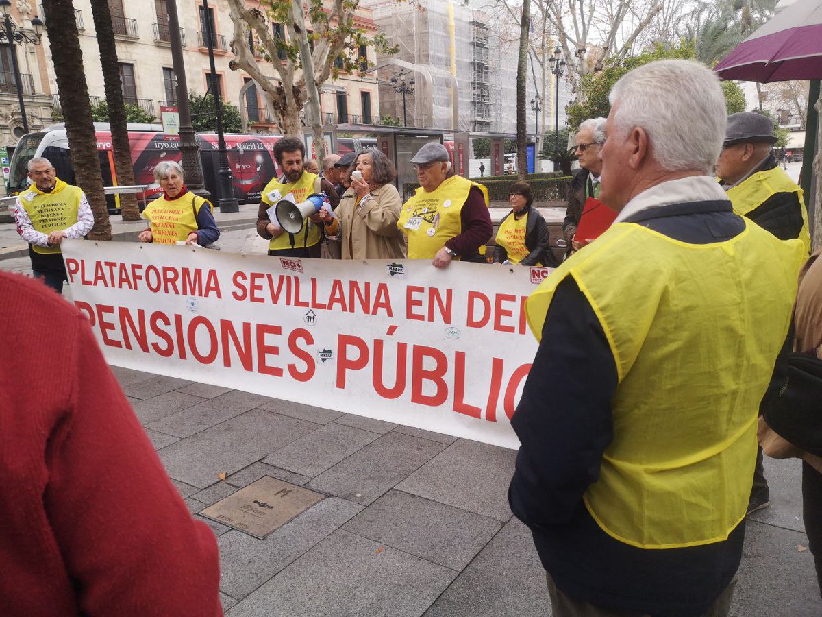 ismaelsc_'s tweet photo. Vamos a combatir la soledad no deseada abriendo nuevos centros de participación activa y con una oferta amplia.

Ningún hogar puede convertirse en una cárcel y la calle no puede ser una carrera de obstáculos para las personas con movilidad reducida.

👉https://t.co/qcUFt1FKKy https://t.co/6sPEBgXu7J