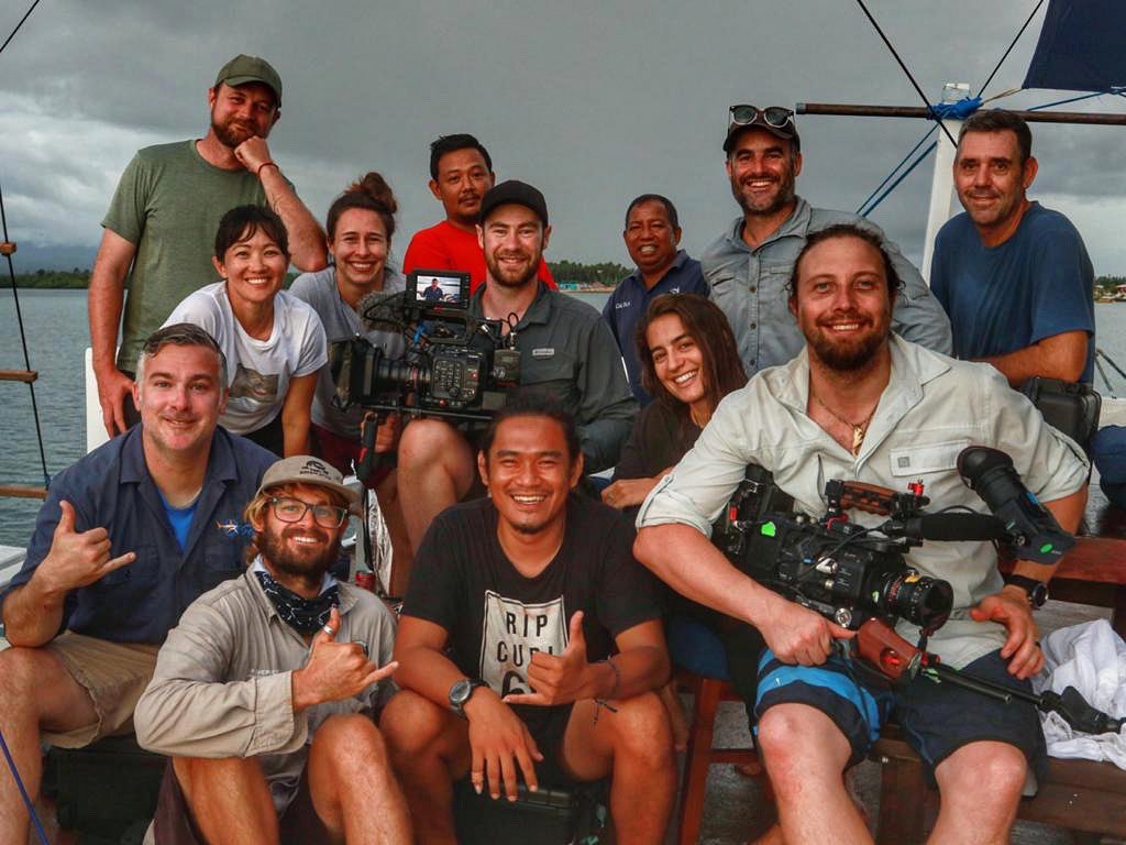 TheSharkDoctor's tweet image. Back from an incredible expedition to #morotai for @SharkWeek !  Thanks to @gomodivers and @pearlofpapua for hosting us and showing us some of the beauty of Indonesia!  #sharks #shark #discovery