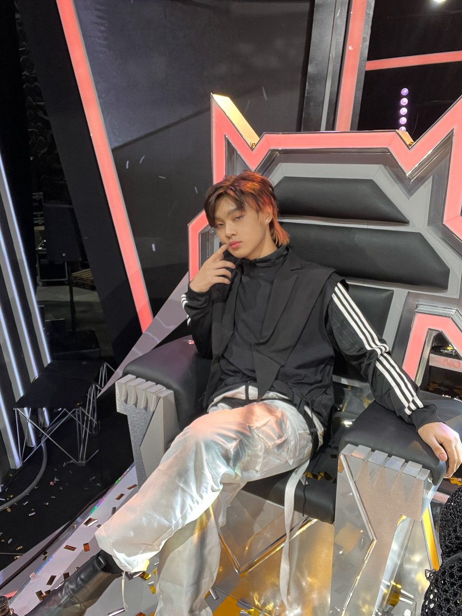 ottoottoo_'s tweet image. นี่นะหรอ บัลลังก์Alpha นุ่มดีจริมๆ😌😳 #ProjectAlphaTHFinalEP #ProjectAlphaTH