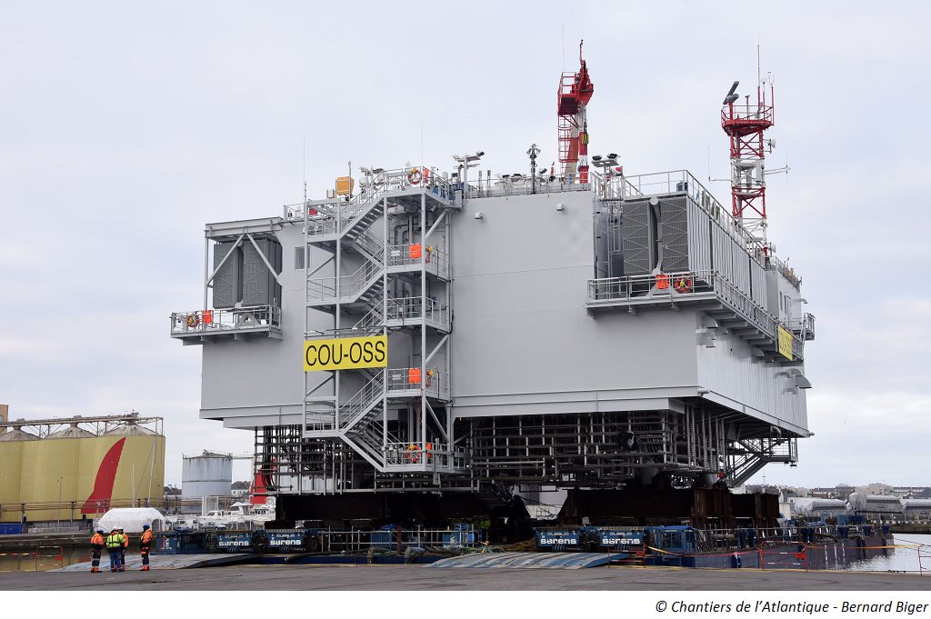 #EolienEnMerCalvados Point d’étape 🚧 
La sous-station électrique fera bientôt escale à #Cherbourg ! Elle a quitté le port de Saint-Nazaire ce week-end. Son installation en mer, soumise aux conditions météorologiques, est prévue d’ici la fin du mois de mars. 🌊