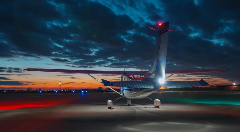 TheChadColby's tweet photo. What fun photo shoot two years ago!
@Cessna @AeroLEDs @tandtsystemsusa #ProtectSystems https://t.co/nqmGLlwUDy