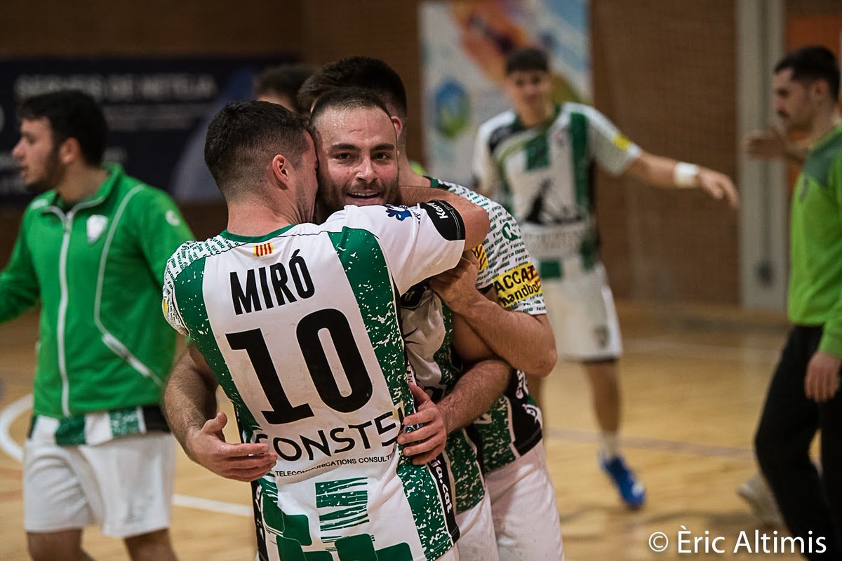 RadioSabadell's tweet photo. L'@oargracia es refà derrotant l'@handbolbanyoles i guanya un lloc a la classificació

📝 https://t.co/H6wv9dt4F6 https://t.co/VOISdg05Y8