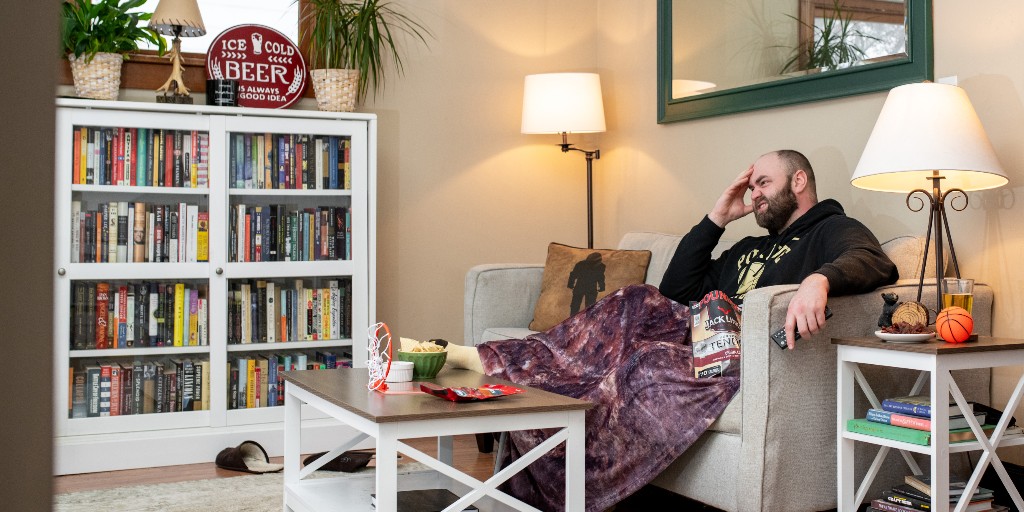 JackLinks's tweet image. March is a great time to get a vasectomy. Benched recovering during the big tournament? Enter to win a “Tender Meat for Tender Meat” care package until March 13:
- Comment below with ✂️🥩🏀 and #tendermeatsweepstakes
- Follow @JackLinks 

Rules: bit.ly/3KTXedE