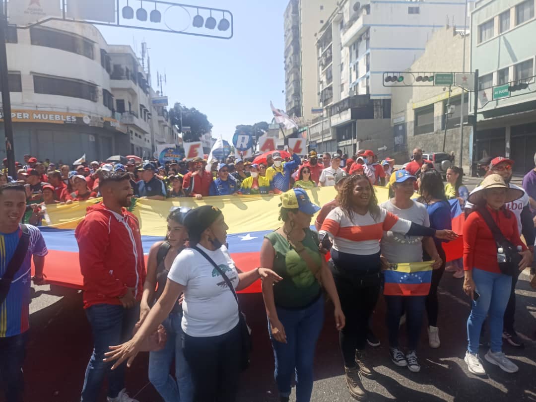 MinViceSSA's tweet photo. Buenos✨Días..!!
Al Pueblo Bolivariano✌🏽🇻🇪✌🏽el Amor de Nuestro "✨Padre Celestial✨" Nos Alimente para seguir Construyendo la Patria Bella!.

#SomosLosDeChávez🇻🇪🌹

@MinAlimenVen @NicolasMaduro @dcabellor @LealTelleria @JessiPSUV @JBricenoPsuv @crisvg1979 https://t.co/cBy0BV9uJ9