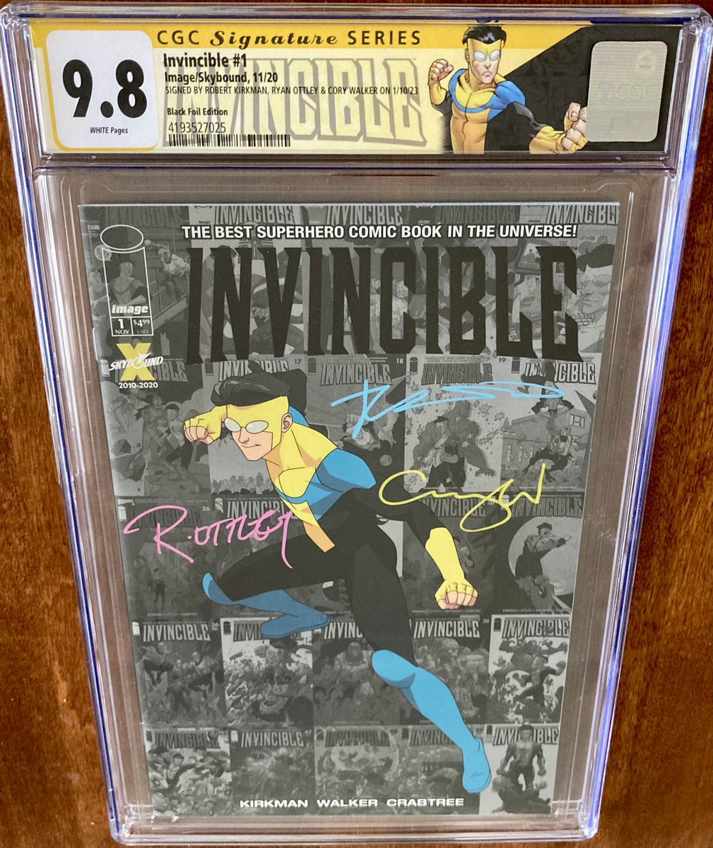 everyinvincible's tweet photo. Invincible #1 Black Foil Edition
November 2020
by Robert Kirkman, Cory Walker, and Ryan Ottley (and SIGNED by all!)
#Invincible #image #imagecomics #comic #comics #comicbook #comicbooks
#RobertKirkman #CoryWalker #RyanOttley #InvincibleOnPrime https://t.co/znr9P0qLJM