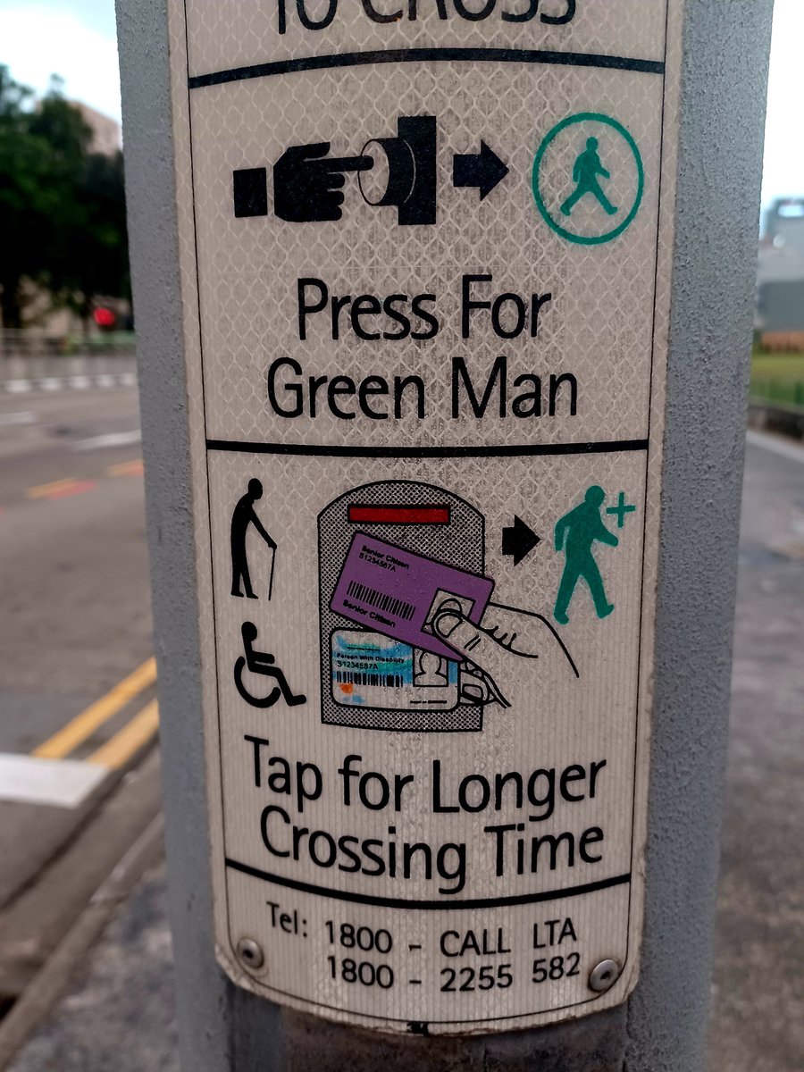 vitaminfeminin's tweet image. Hier in Singapur kann jemand mit gesundheitlichen Einschränkungen, laaaange über die Ampel gehen/fahren...und ich finde das gut. #Inklusion