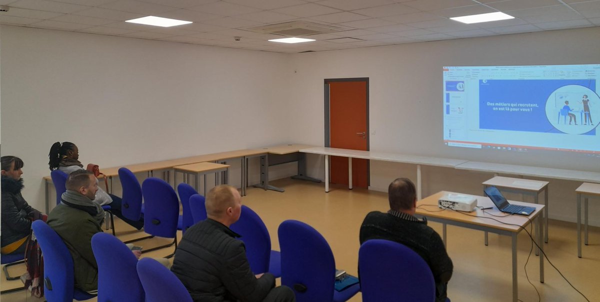 #ViviersSectoriels #OnEstLàPourVous
Ce matin, atelier pour les demandeurs d'emploi susceptibles d'intégrer l'accompagnement métiers en tension, "Viviers Sectoriels".
Atelier collectif suivi d'un entretien individuel d'intégration.🎯
Des métiers qui recrutent, on est là pour vous!