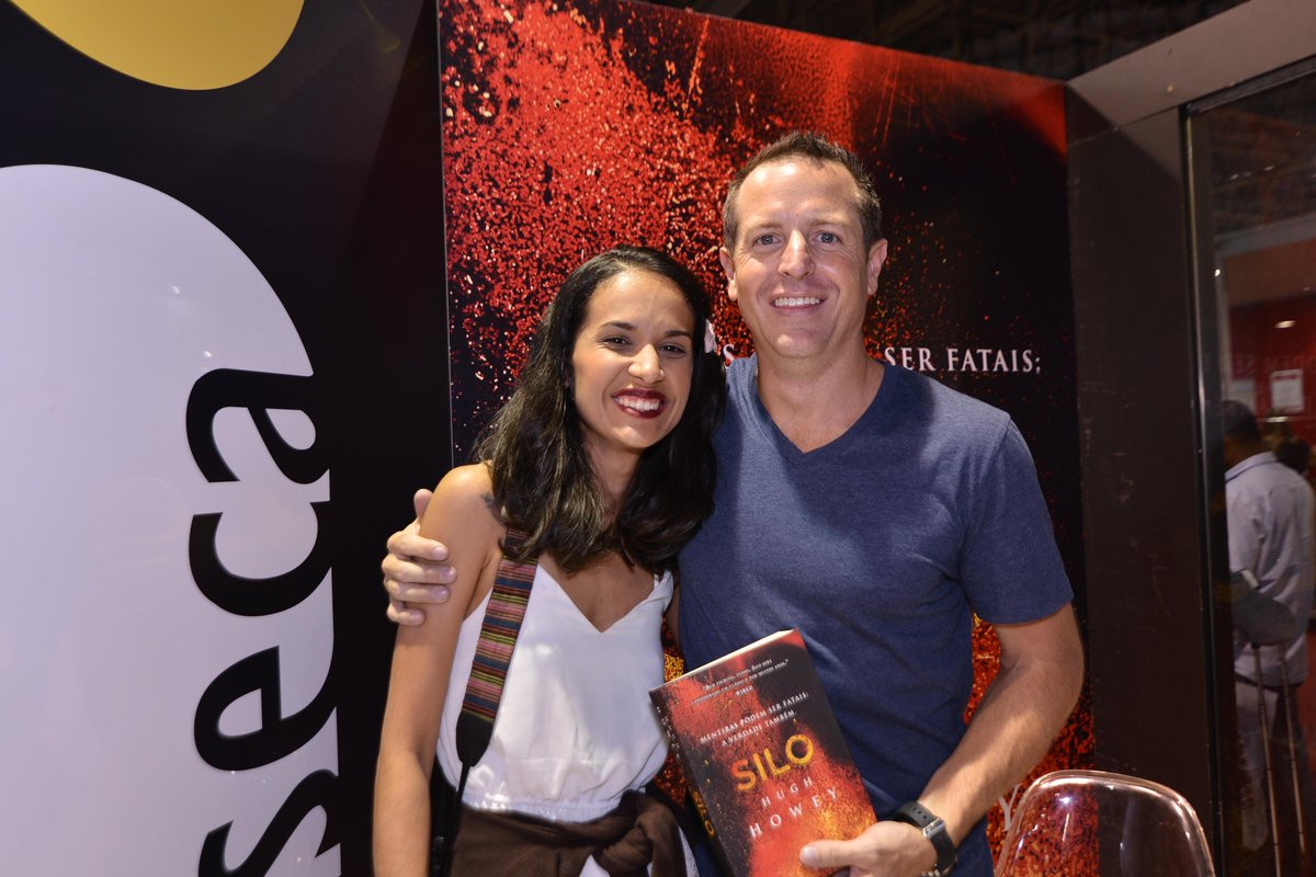 guanabeer's tweet photo. @hughhowey @AppleTVPlus I've been waiting for this since 2014, when I met in São Paulo bookfair. https://t.co/VPeaMS64qF