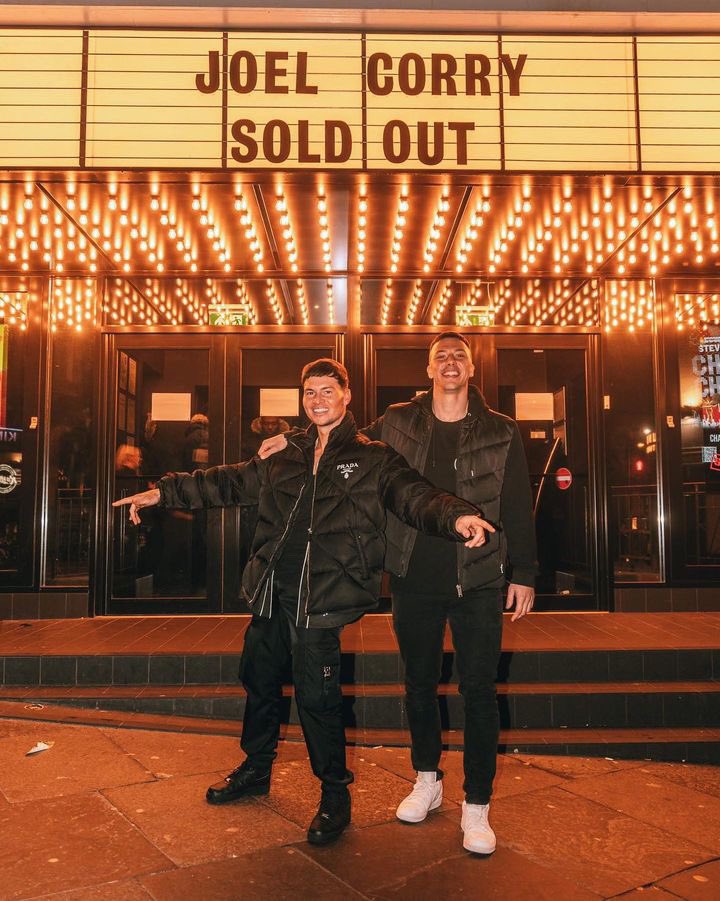 Sick weekend!! big 💙 to everyone who danced with us in Manchester and Newcastle x