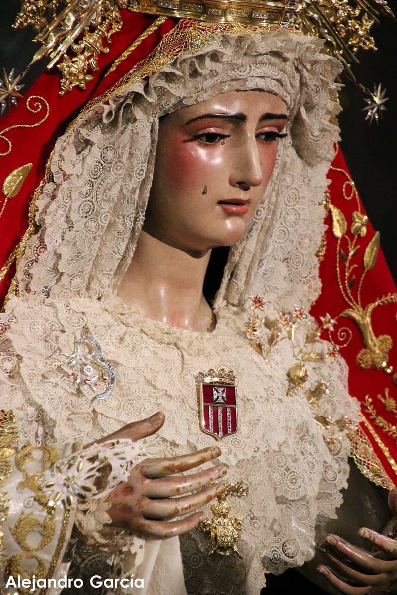 AlexGGodoy1990's tweet photo. "Dulce Inmaculada del amor;
Sol resplandeciente, que al brillar,
llenas de Mercedes a toda la humanidad"
📷 @AlexGGodoy1990
📌 Veneración 2022
#UnLunesMenos #TDSCofrade https://t.co/xqrbzQ15rO