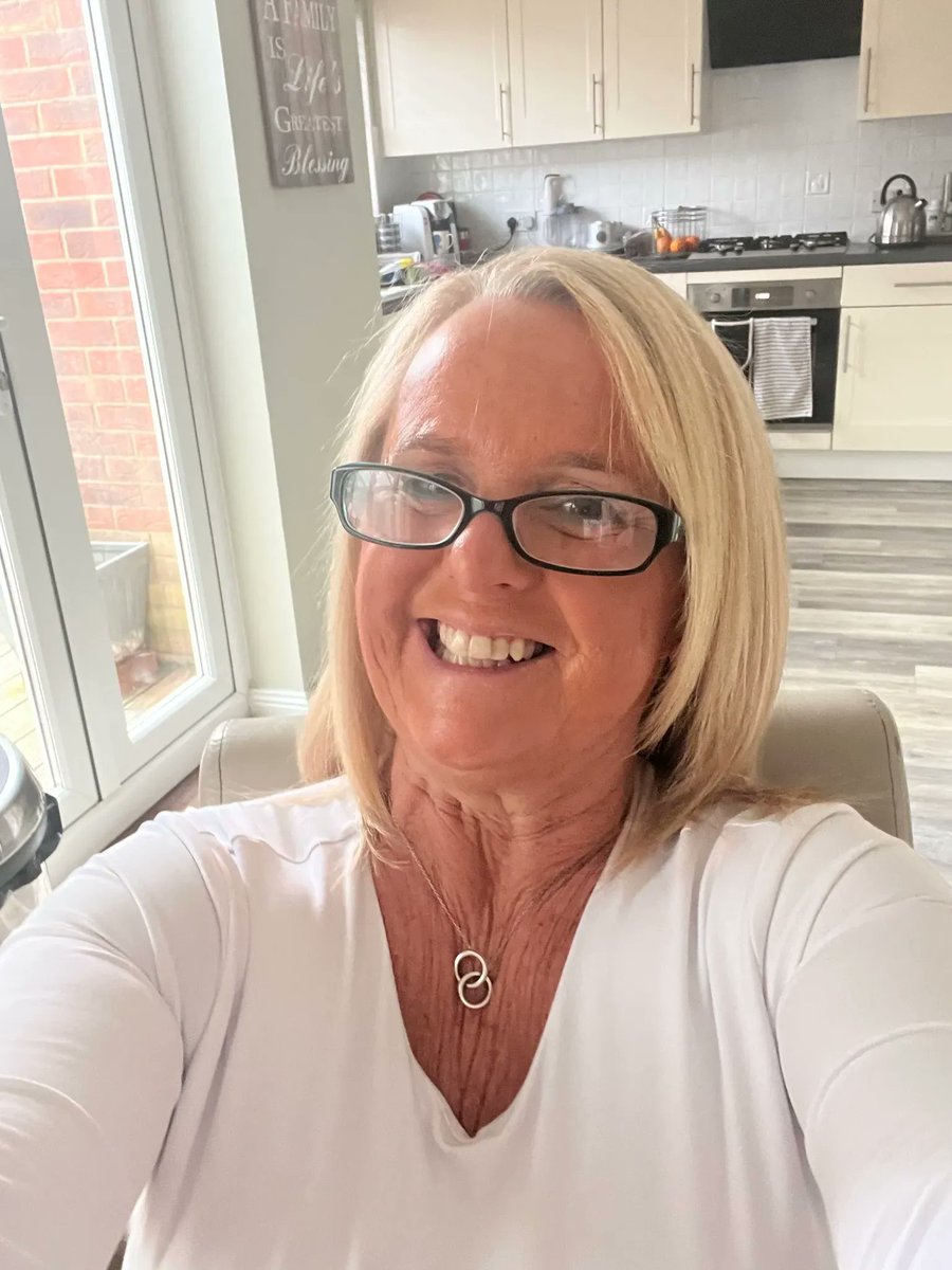 Do you change to please others?

Being yourself is  the most authentic way to live your life,

When you embrace who you truly are, you'll attract people who accept and love you for who you are. 

Find out how you can join our community by getting touch

#beyourself #selflove