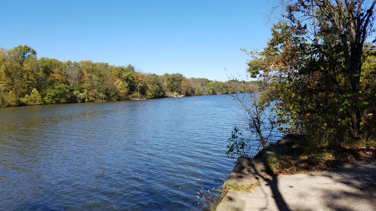 BlueprintCbus's tweet photo. It's Groundwater Awareness Week! Columbus has lots of rivers and streams, and we get much of our drinking water from major rivers in the area. However, you might not know that we also get some of our water from underground sand and gravel deposits! https://t.co/3LizX431tm