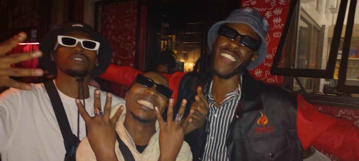bobo_sway's tweet photo. Was With The SuperStars of SA Hip-hop
@KingSweetKid
@TheTrustedSLK
@PhilaBoi_K
#PopOffSaturdays
#Afrimabonavision https://t.co/VSIj62CAWq