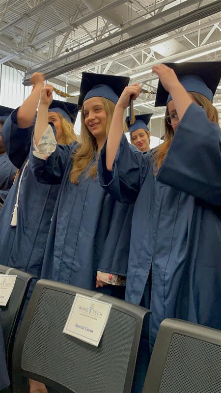 wtccstudents's tweet photo. 👩🏻‍🎓 The deadline to order your regalia is TODAY, March 6. Order NOW! 👨🏾‍🎓 https://t.co/RR67M0MtCO https://t.co/562OjyXQZh