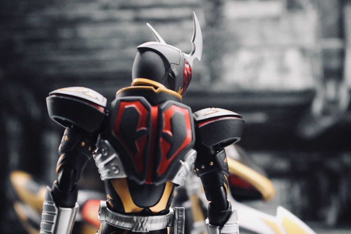 bundodo1326's tweet photo. #夜のフィギュア撮影会
【フリー】

何が進歩したとして
変わらないもの 大切な”言葉”だけ語れ
your mind…

相川七瀬
『Round ZERO ～BLADE BRAVE～』より

#仮面ライダー剣
#仮面ライダーブレイド
#仮面ライダーカリス
#相川始 https://t.co/7oCeIjmOQU