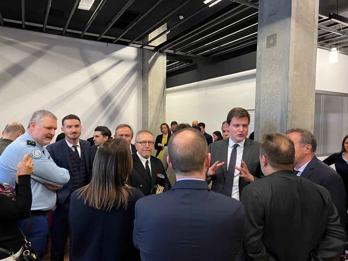 🌐Avec <a href="/jnbarrot/">Jean-Noël Barrot</a> à l'<a href="/ecole2600/">ecole2600</a> pour échanger avec les équipes, les élèves &amp; les partenaires sur notre #industrie de #cybersecurité

Nous sommes pleinement engagés pour notre #souveraineté numérique🇫🇷

<a href="/sqy/">Saint-Quentin-en-Yvelines 🚀</a> est un bassin exceptionnel au service de cette souveraineté #numerique 🚀