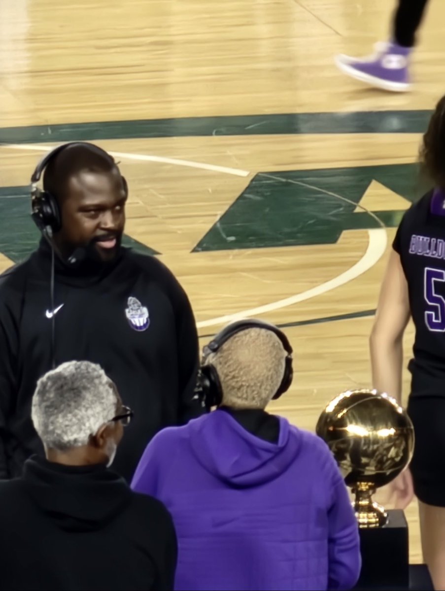 Black Smiley tweet media