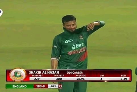 Following a 4 fer against England, Shakib Al Hasan 🇧🇩 becomes Only the 6th spinner ever to pick up 300 ODI wickets. 🇱🇰 Murali -- 534 W @23.0 🇵🇰 Afridi -- 395 W @34.5 🇮🇳 Kumble -- 337 W @30.8 🇱🇰 Jayasuriya -- 323 W @36.7 🇳🇿 Vettori -- 305 W @31.7 🇧🇩 Shakib -- 300 W @28.9** As…