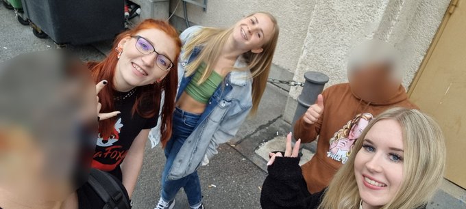 Wenn Frauen Ihre Fans treffen..  🥰🥰🥰 Es war ein lustiger Moment und eine lustige Zeit mit #SweetGini<a href="/tag/sweetgini"class="tags"><span>#sweetgini</span></a><a href="/tag/miajoy"class="tags"><span>#miajoy</span></a>