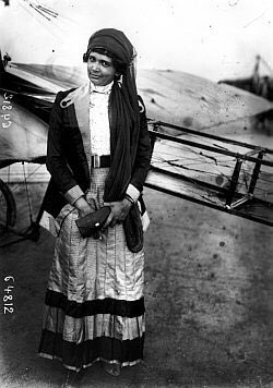 NLinKSA's tweet image. Today we also celebrate Beatrix de Rijk, who became the first Dutch woman pilot in 1911, breaking barriers and paving the way for women in the field of aviation ✈️🇳🇱 #InternationalWomenDay @NLWomensrights @DutchMFA