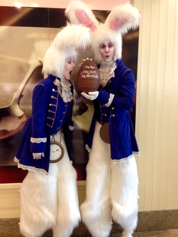 gravitylive's tweet image. Are you looking for Easter entertainment? 
We are getting lots of enquires for out giant white bouncing bunnies over the easter celebrations  don't miss out and contact us today for your event
#easter #entertainment #easterentertainment#rabbitstiltwalker #bunnies #rabbitstilts